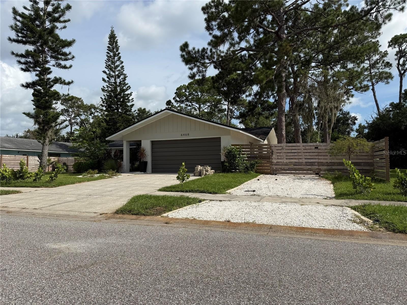 6468 JARVIS Road – photo 3