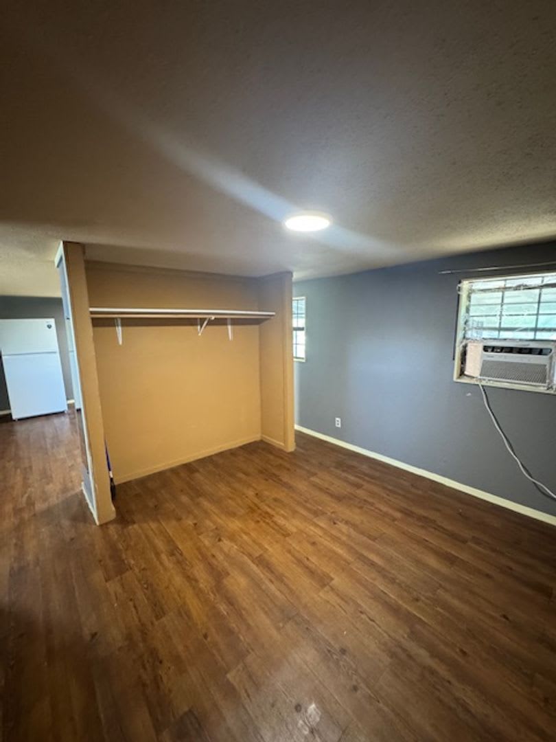 648 FM 126, APT A – photo 4