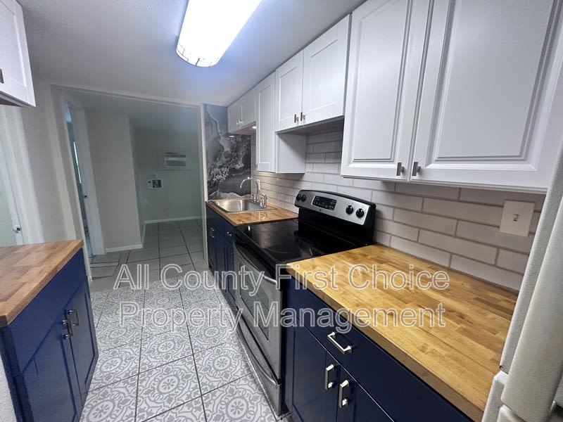 613 1st Ave NE – photo 3