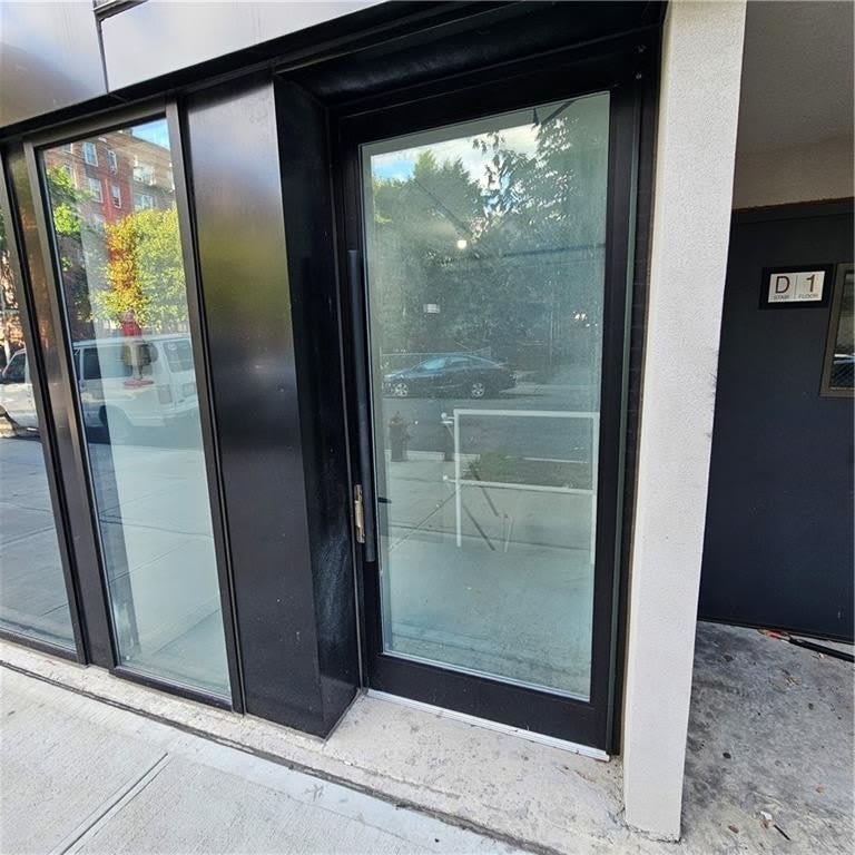 623 Avenue H – photo 3