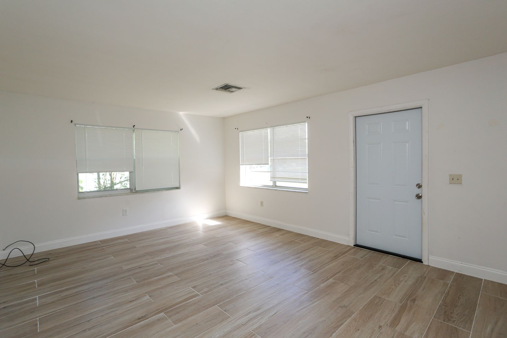 New Pictures 2 Bed 1 Bath Unit Sunrise Villas Pet Friendly Close To I 75 – photo 2