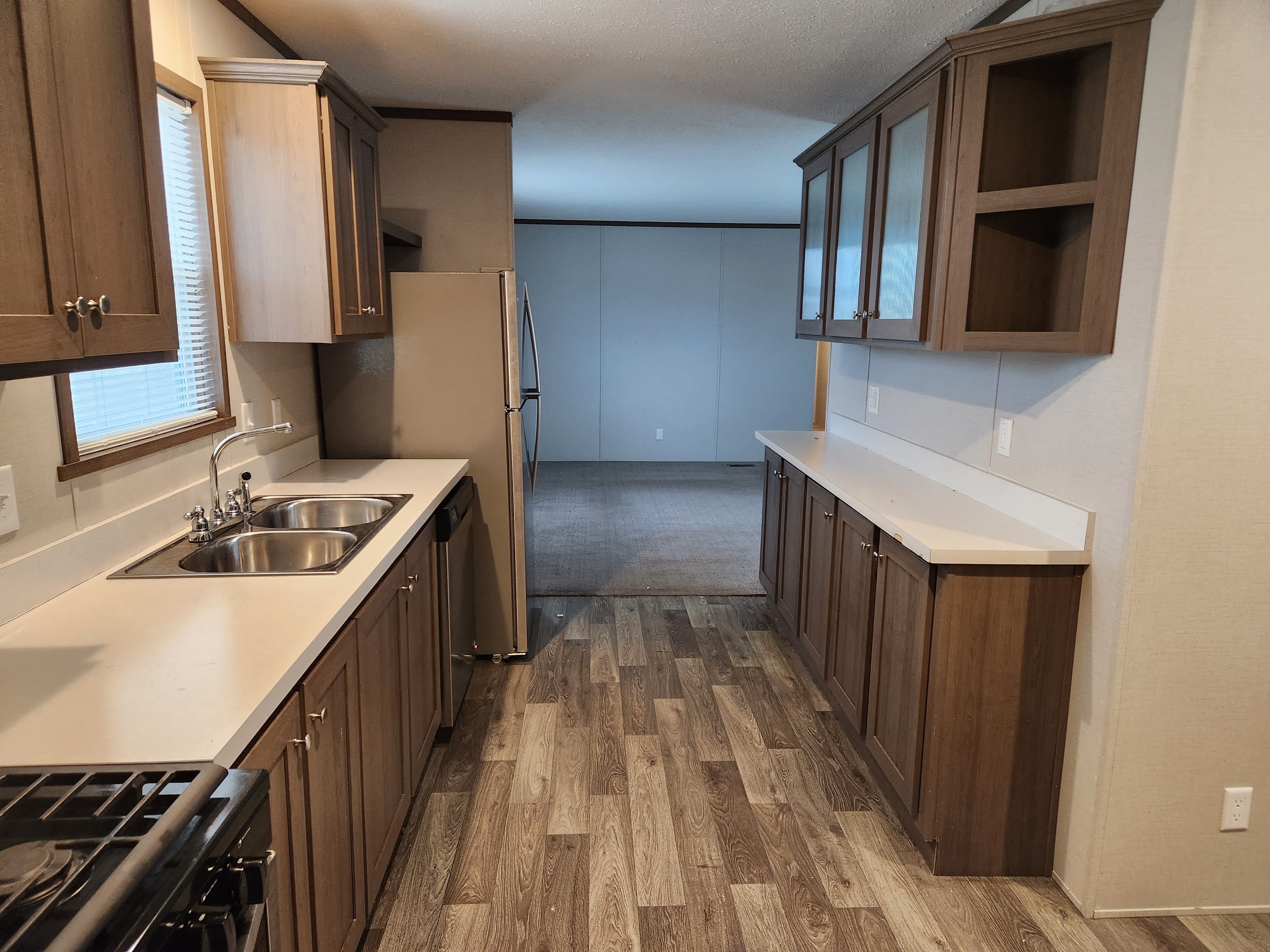 543 Iowa – photo 1