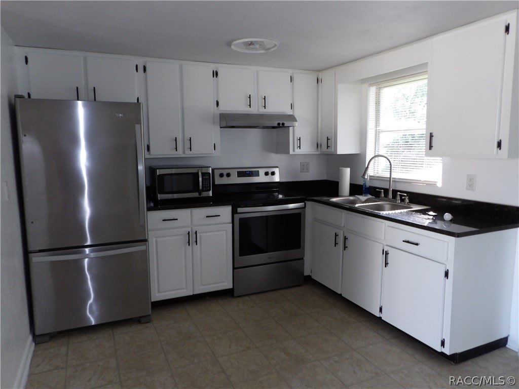 3 S Davis Street – photo 3