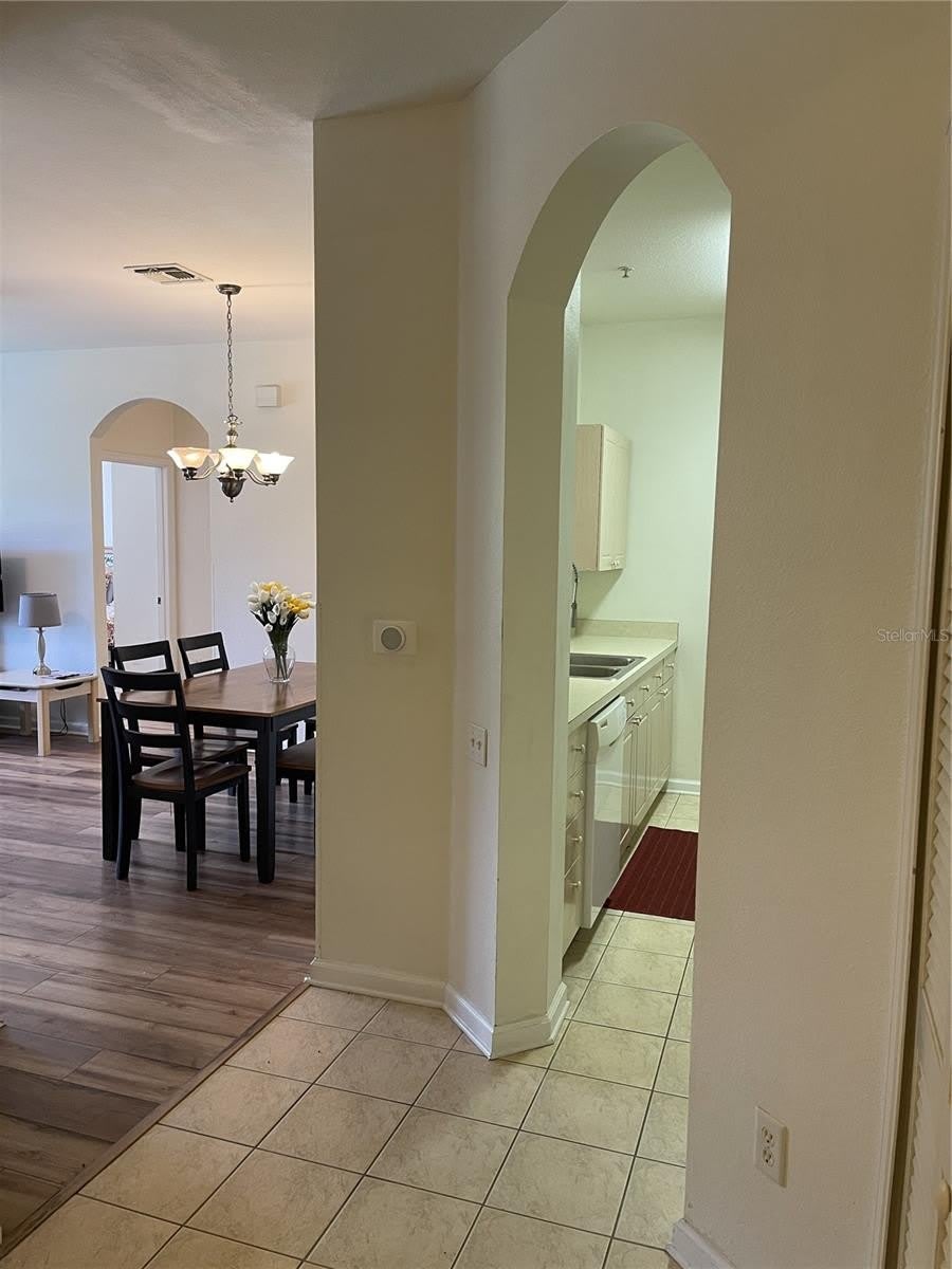 2306 SILVER PALM Drive – photo 2