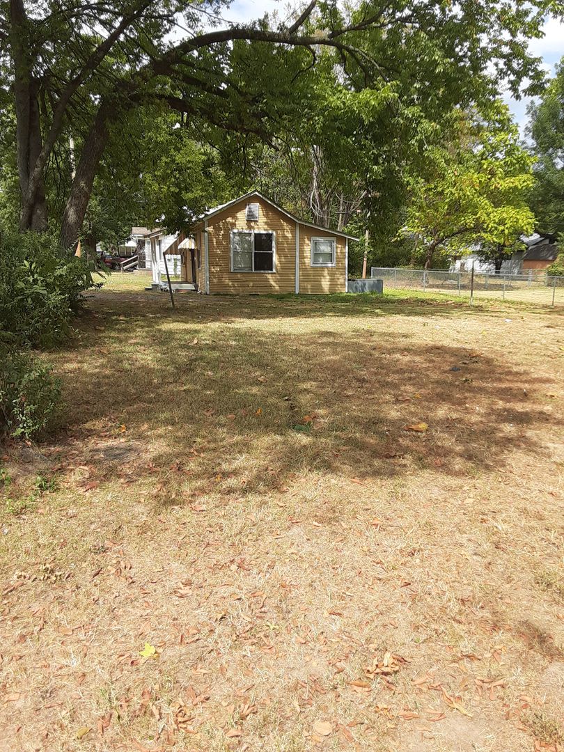 1 Bedroom And 1 Bath Home – photo 2