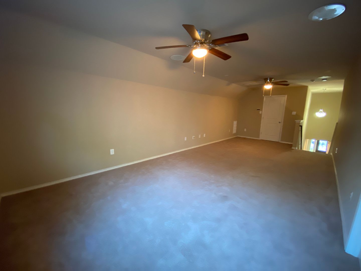 Beautiful home located on the outskirts of the city- 27039 Trinity Bend – photo 5