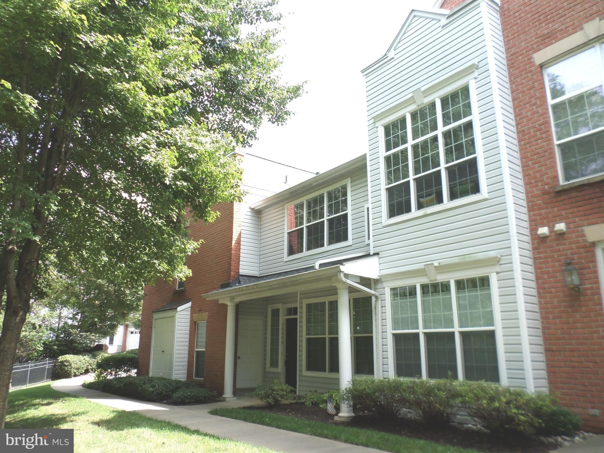 10808 WARFIELD Place – photo 1