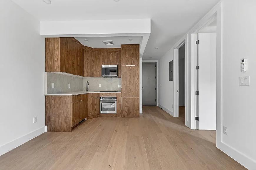 207 Eighth Avenue – photo 4