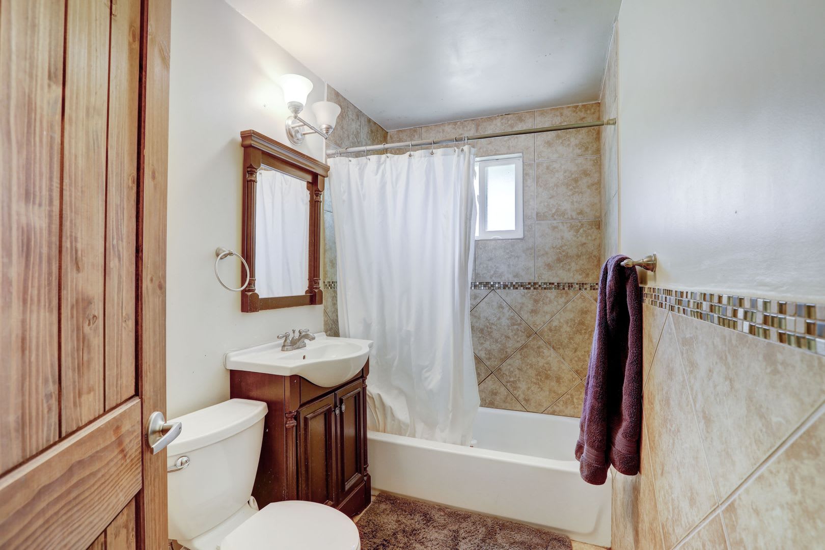 Pre Lease 4 Bed 2 Bath Updated Brick Home Near Cu Boulder Creek Path Available August 2026 – photo 4