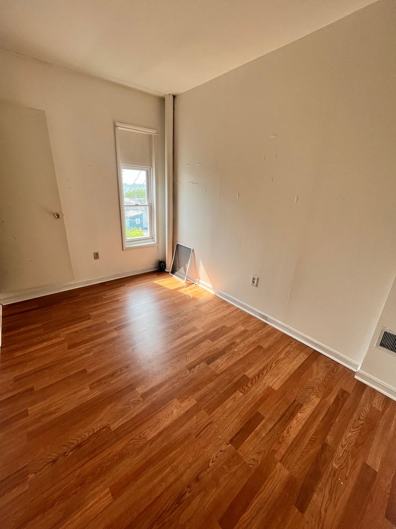 3 Bedroom Home in Reading! – photo 5