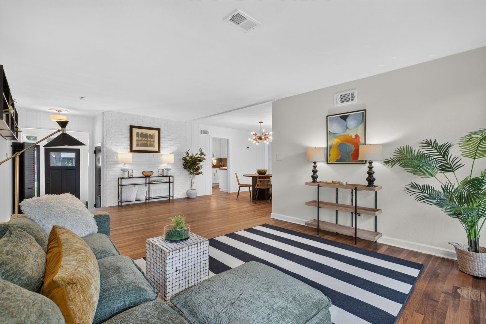 Desirable Area – photo 4