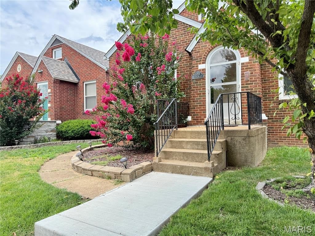 5457 Robert Avenue – photo 2