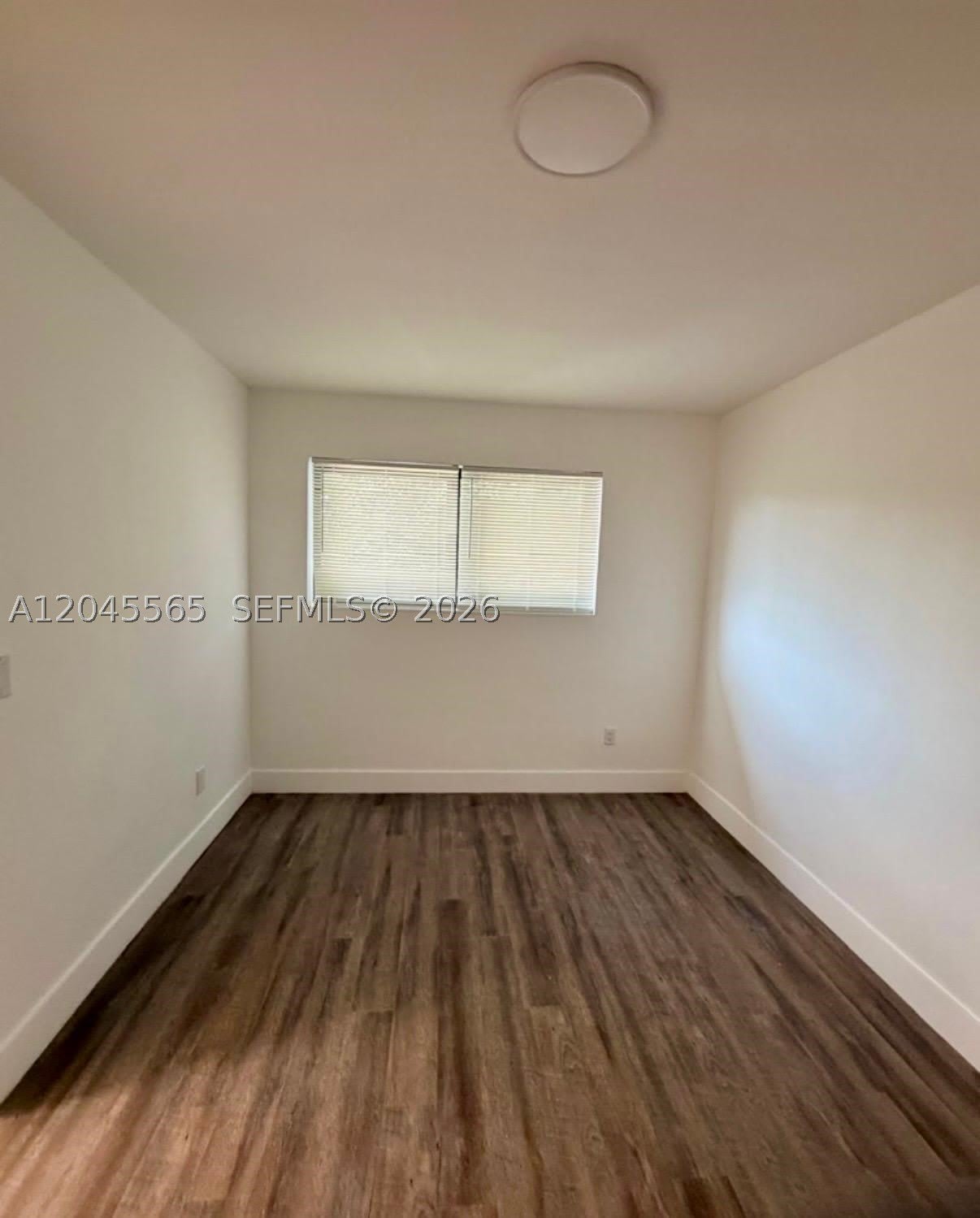 7535 NE 2nd Ct – photo 5