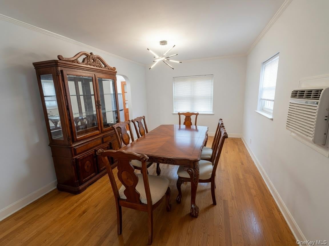 1080 Rhinelander Avenue – photo 3