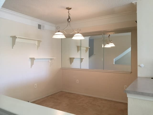 Superior townhome – photo 4