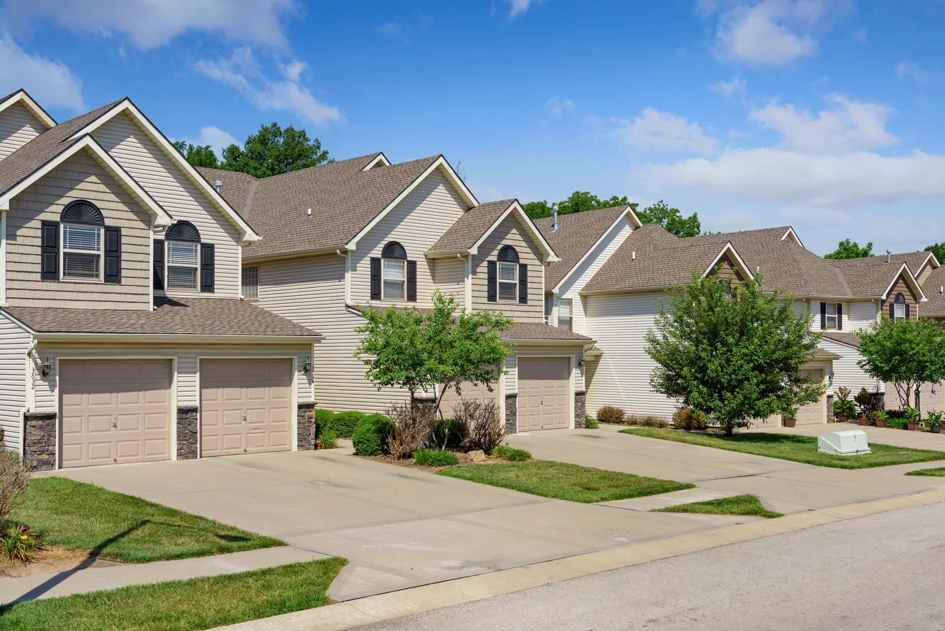 Bennington Park Townhomes – photo 4