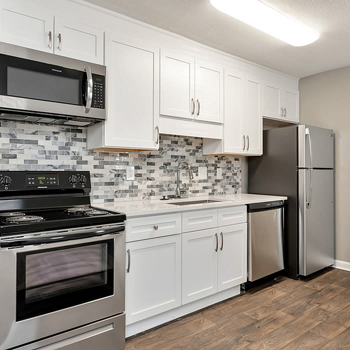 Arbor Creek Apartment Homes – photo 1