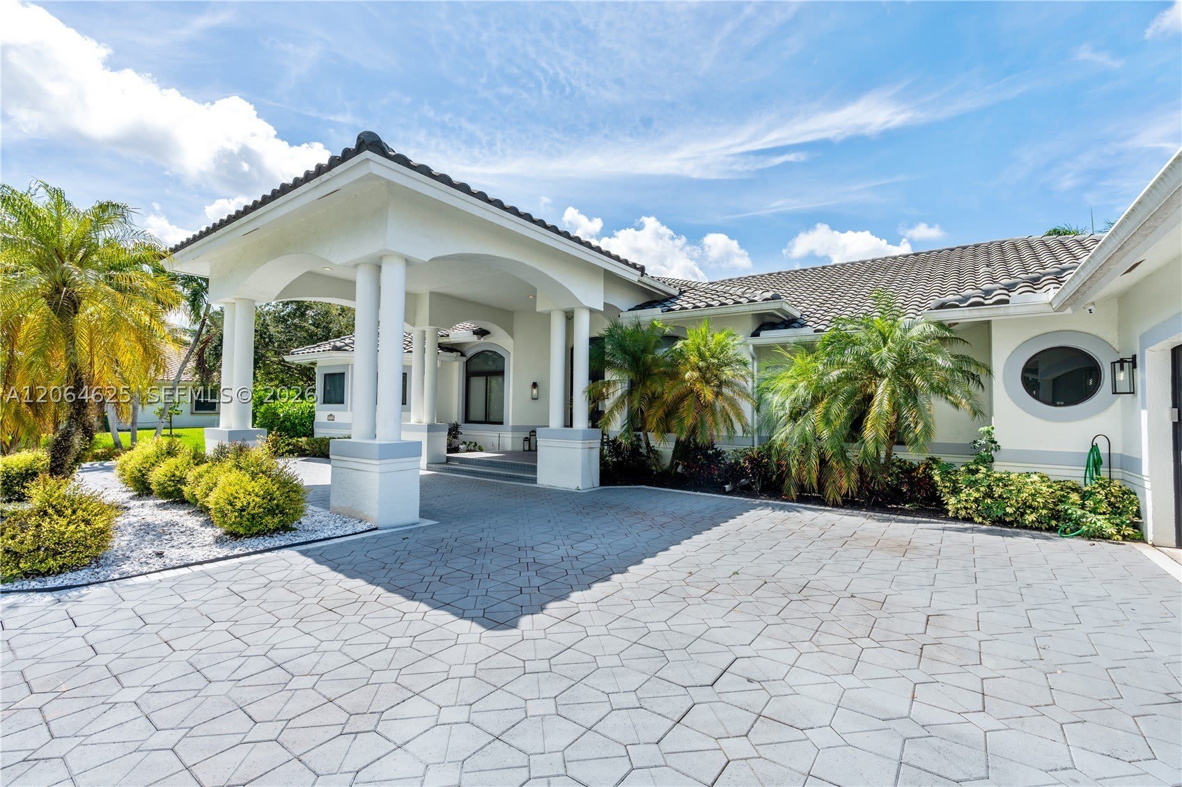 11302 NW 9th St – photo 5