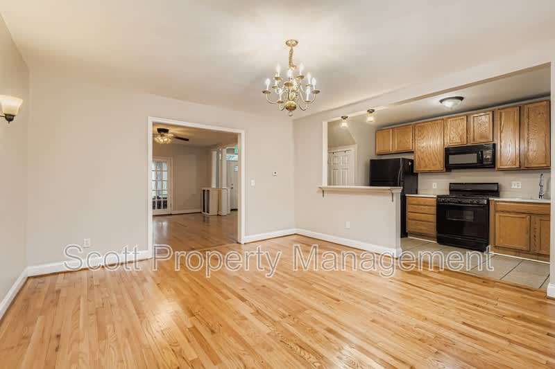 824 E. 33rd Street – photo 2