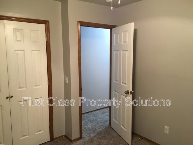 12306 SW 13th St – photo 4