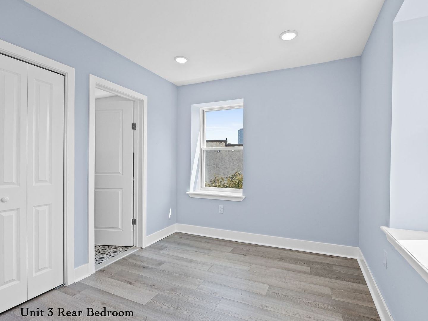 1716 West Oxford Street – photo 5
