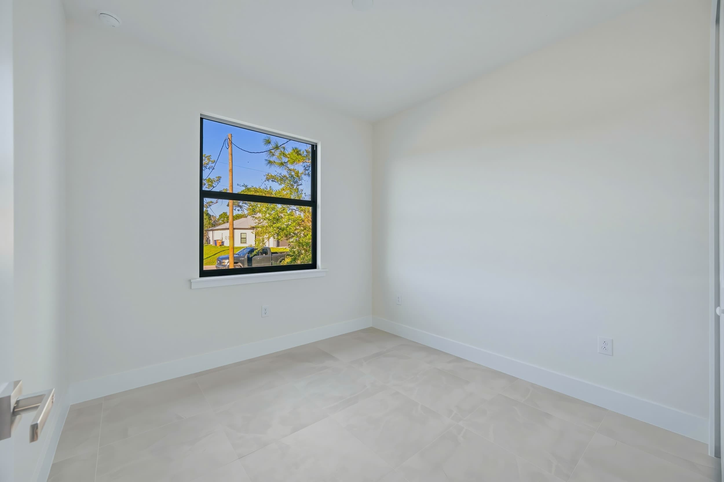 4818 30th St SW – photo 5