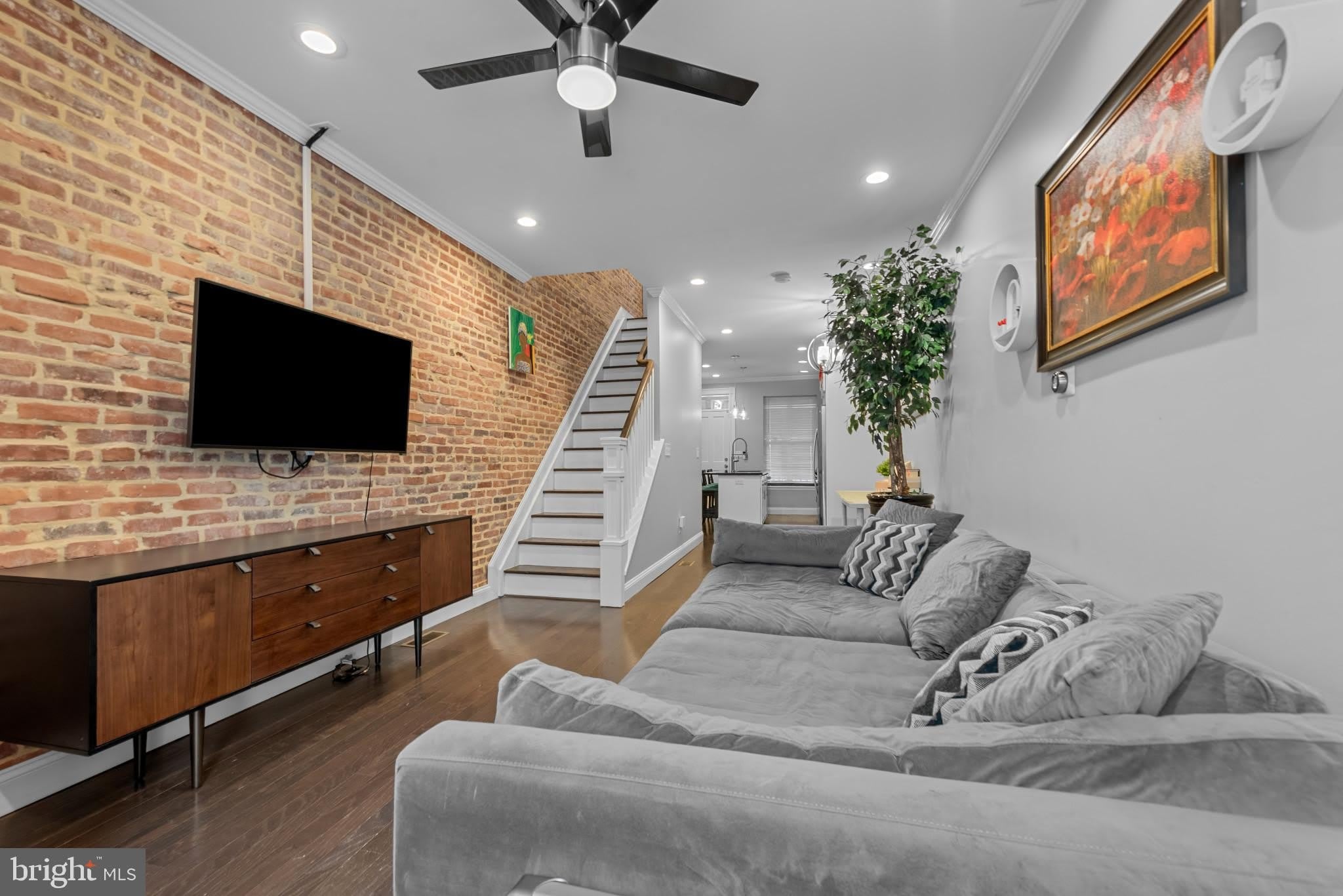902 N Milton Avenue – photo 5