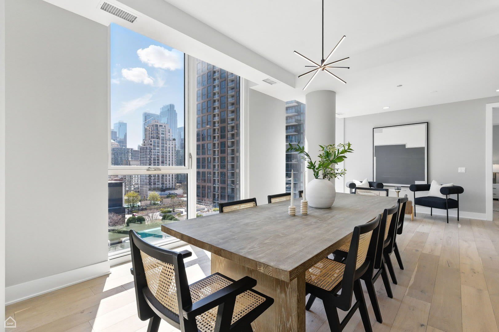 146 W Erie Street – photo 5