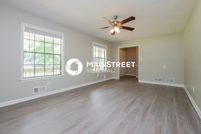 6847 Shangrila Way – photo 2