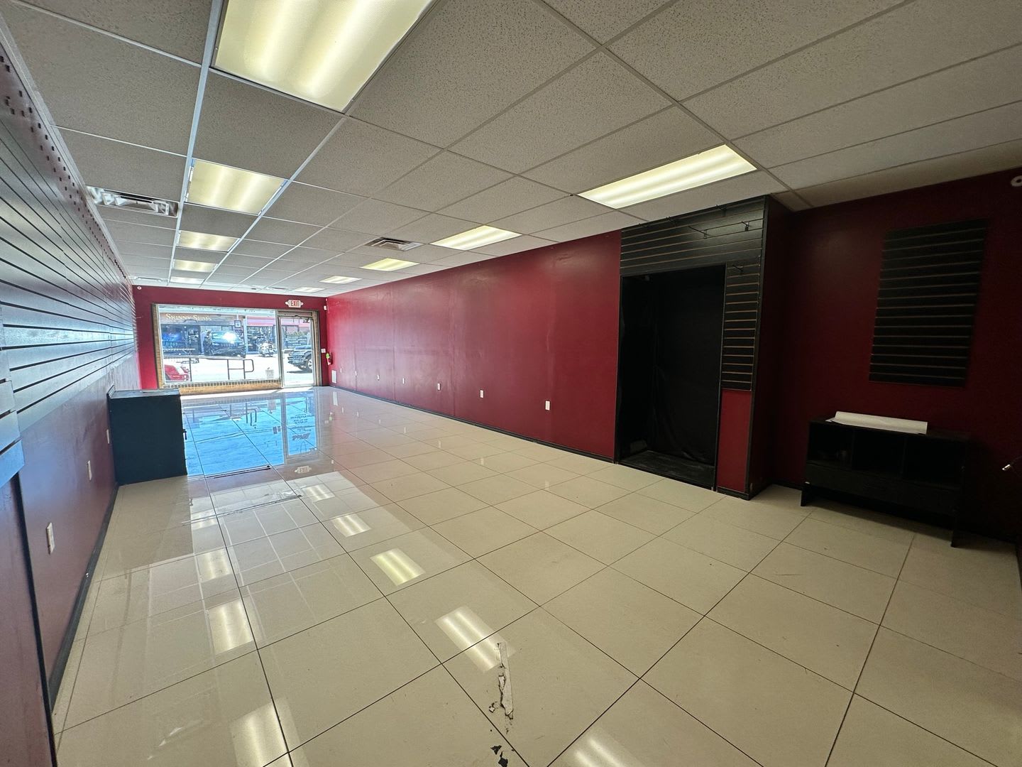 For Lease Retail Space Available On Campus Corner – photo 5