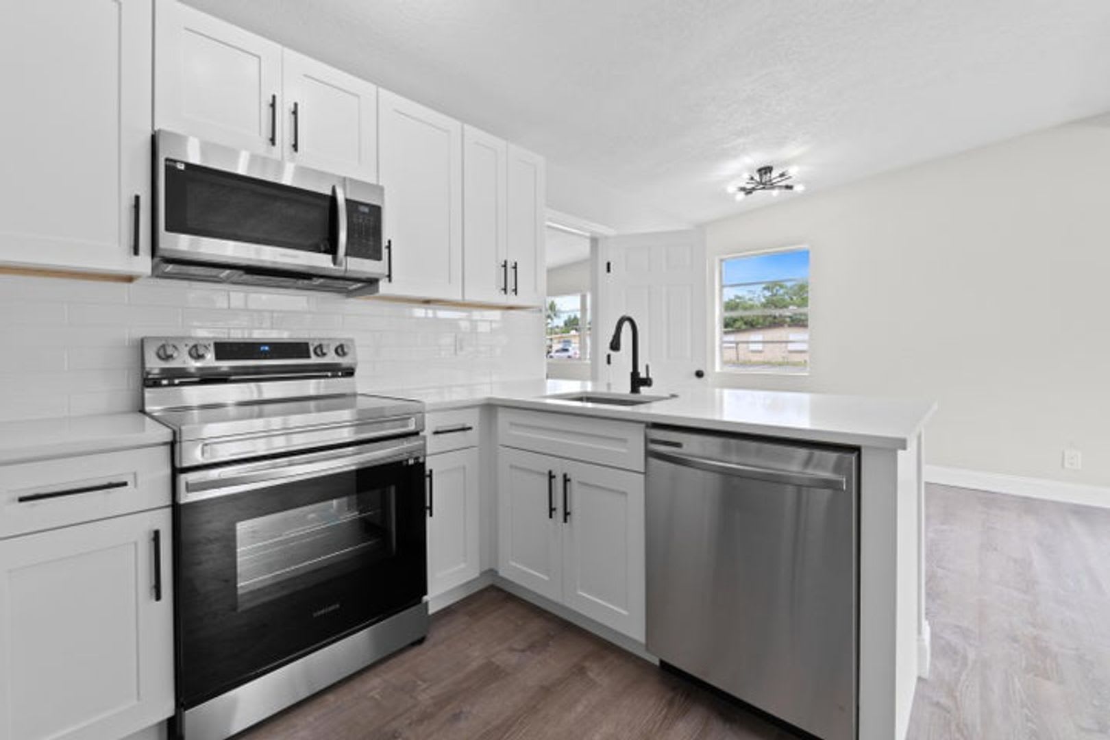 2415 Lewis Road, West Palm Beach (Unincorporated), FL 33415 – photo 2