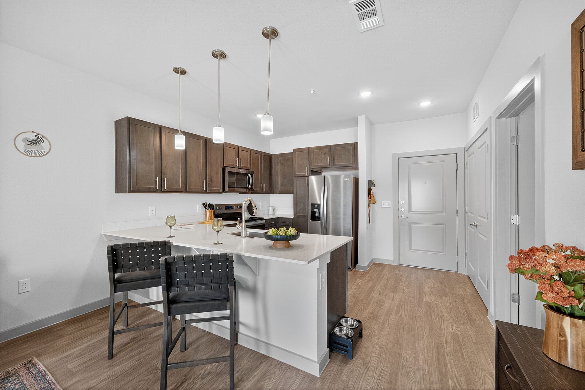 Eckhert Crossing Apartments – photo 2