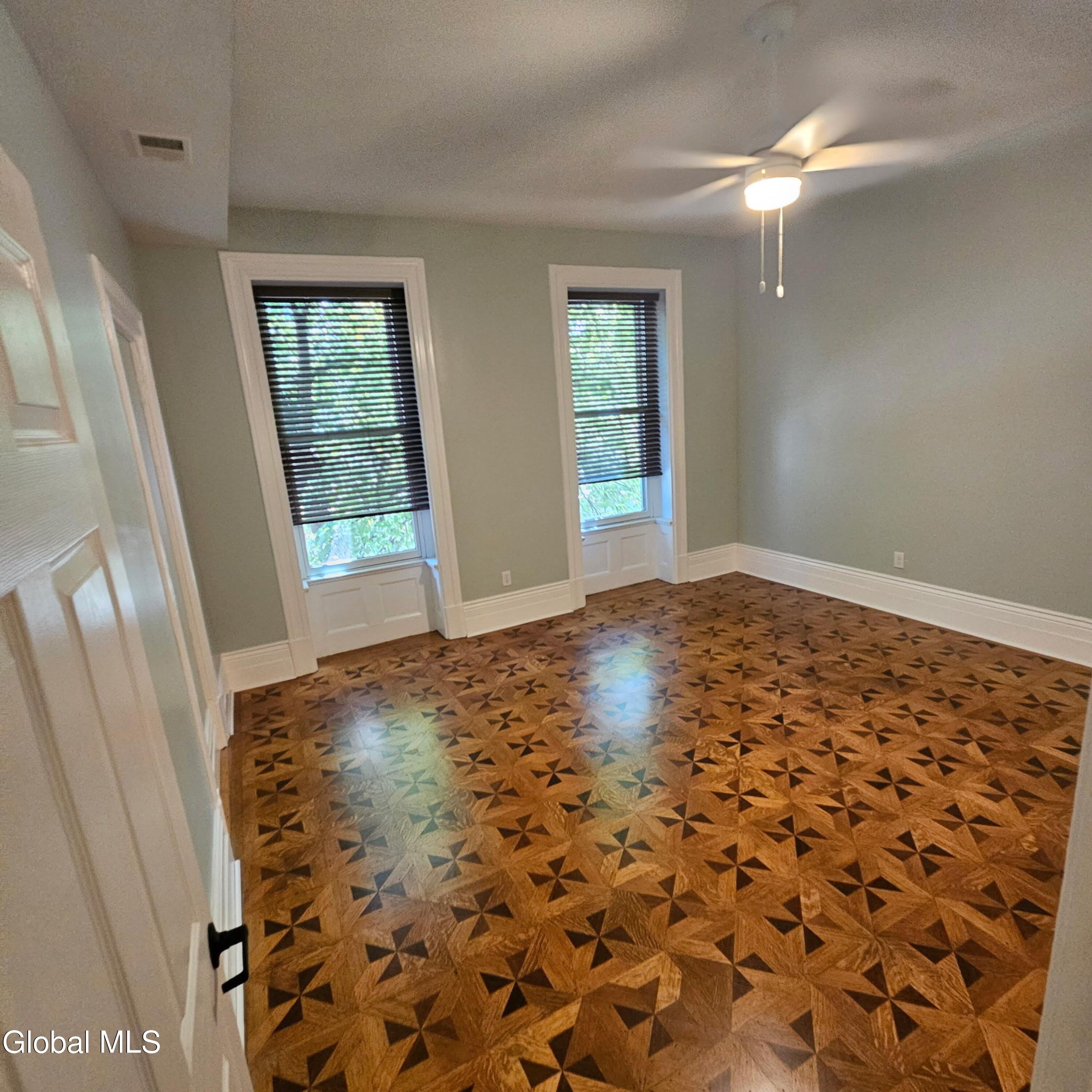 89 4th Street – photo 4