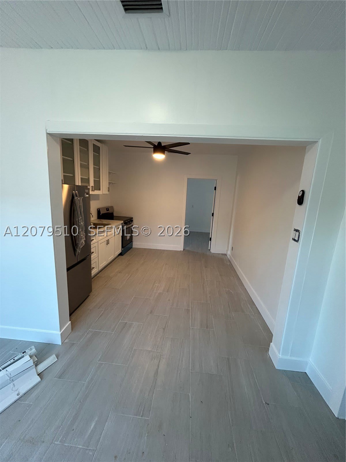 1154 NW 34th Ave – photo 2