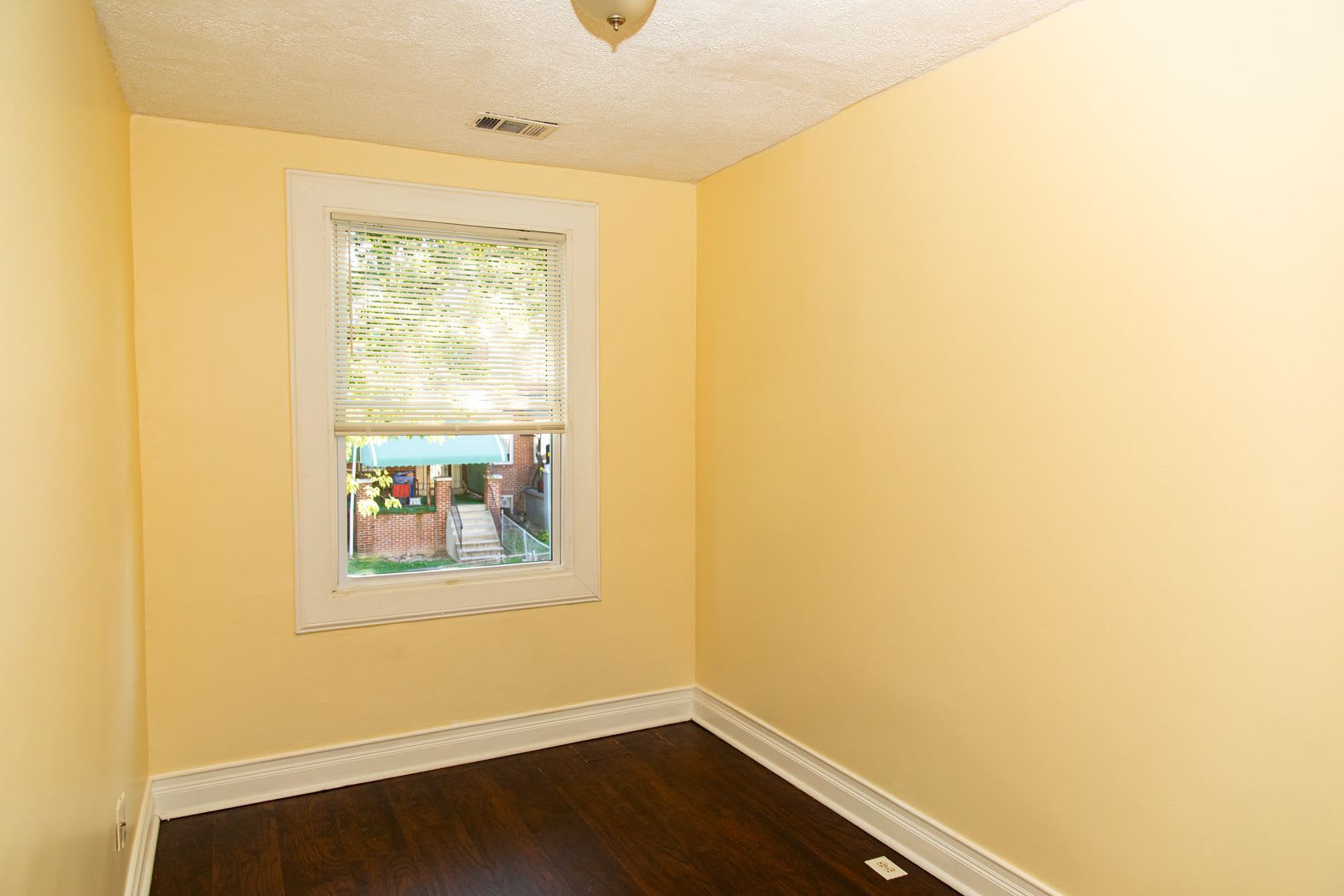 Renovated And Spacious 4Bedroom Townhouse In West Baltimore – photo 4