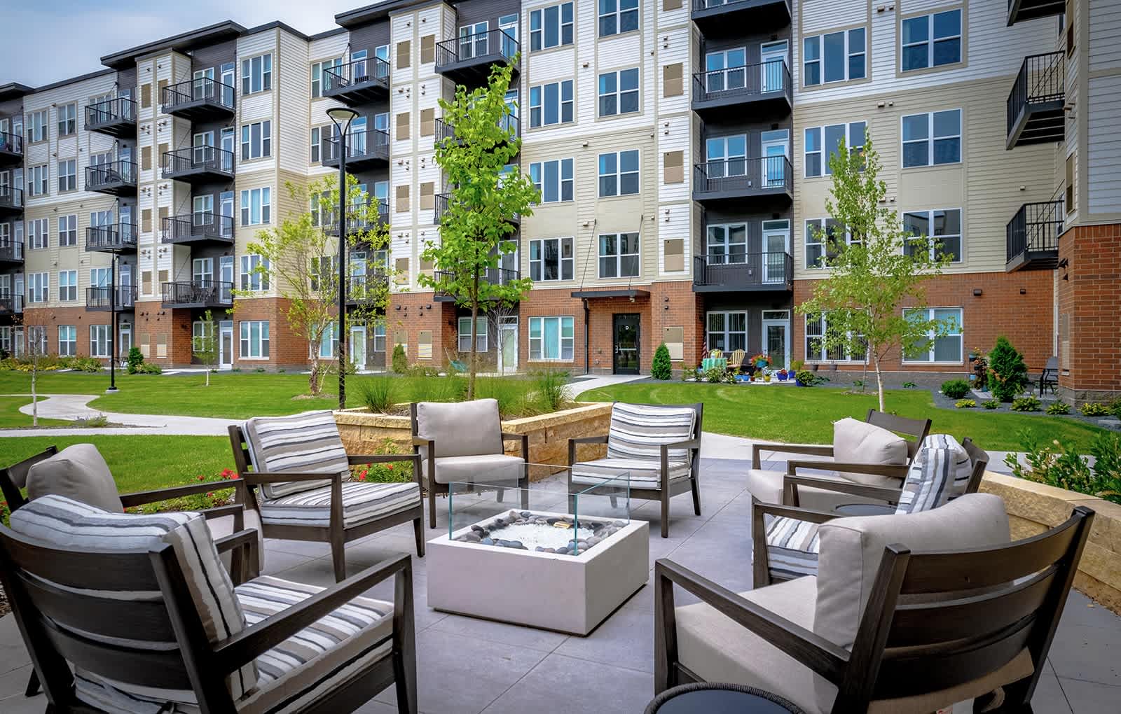 Legacy Commons at Signal Hills 55+ Apartments – photo 4