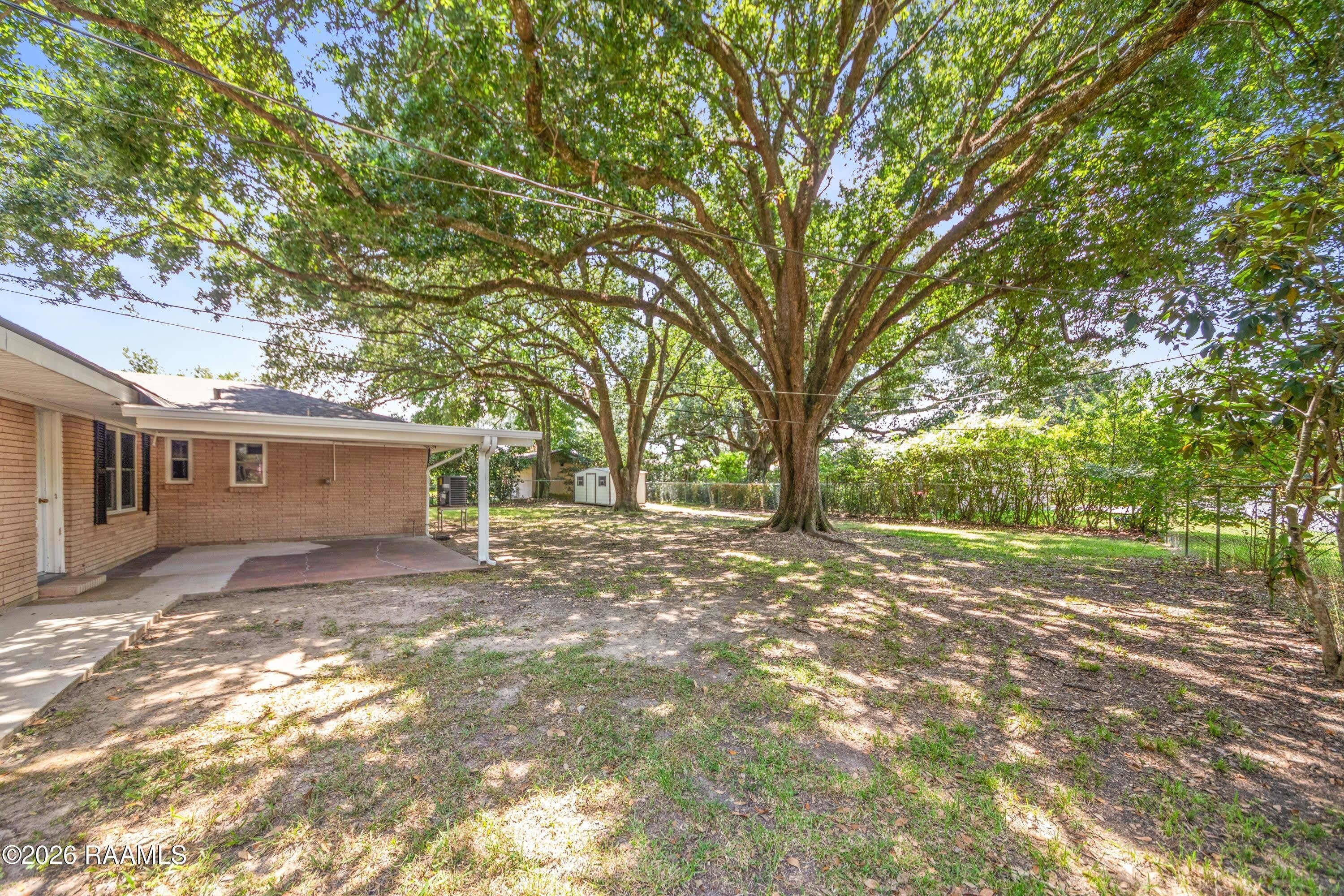 200 Stephanie Avenue – photo 4