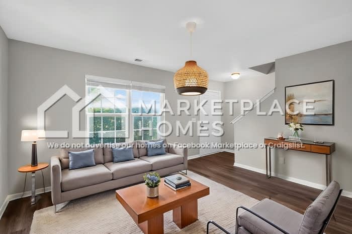 401 Feather Site Ct – photo 2