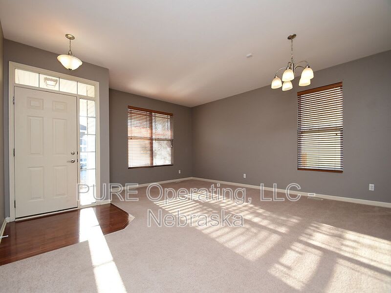16258 Loop St – photo 4