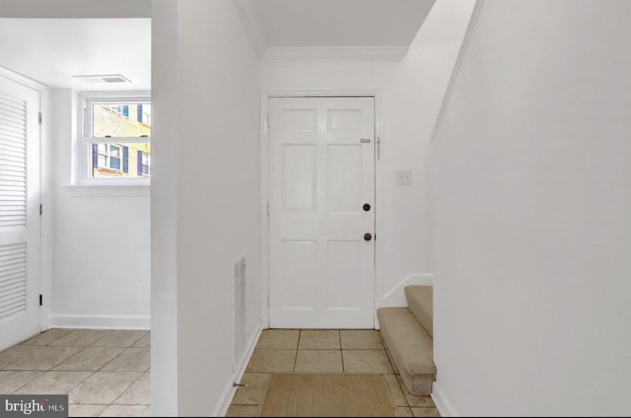 5934 Mayflower Court – photo 4