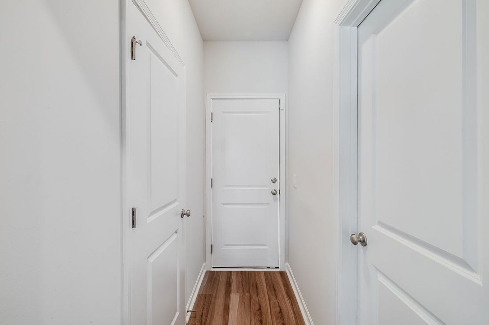 Room to Grow! Spacious 5-Bedroom Home Available Now – photo 5