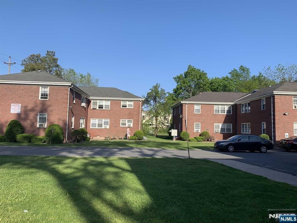 171-183 Fort Lee Road – photo 2