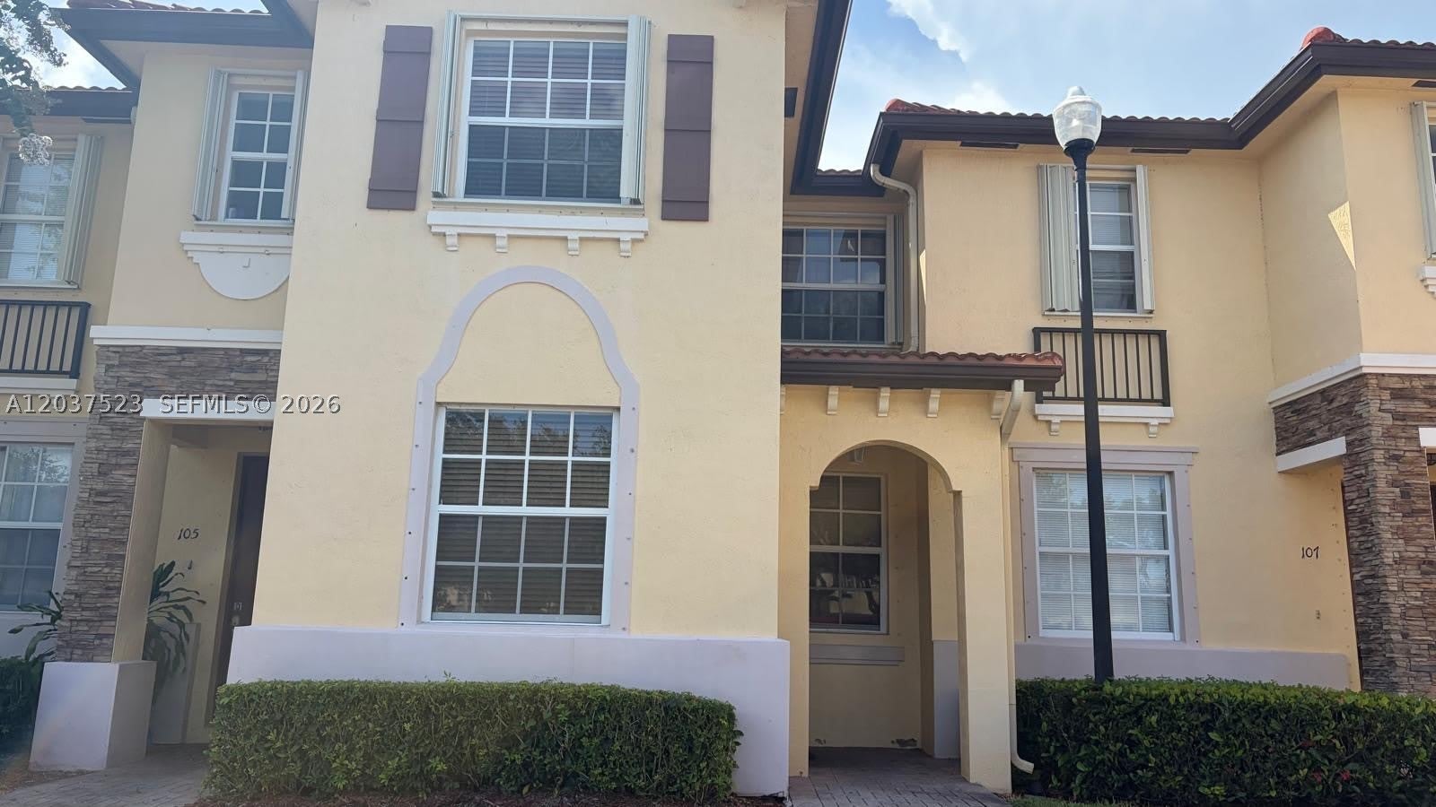 1690 NE 33rd Ave – photo 2