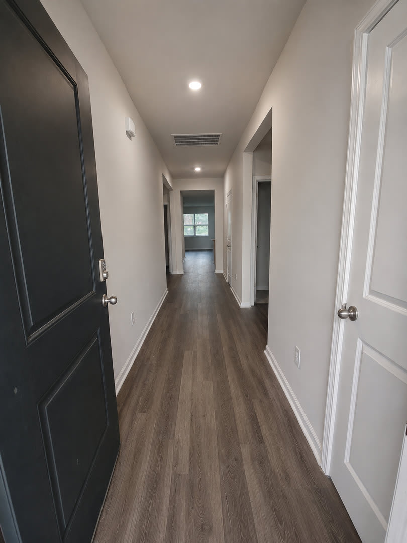 4BR Pond-View Home 2,296 Sq. Ft. 2-Car Garage $1,995/Month – photo 3