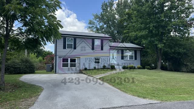 3524 Woodridge Dr SE – photo 2