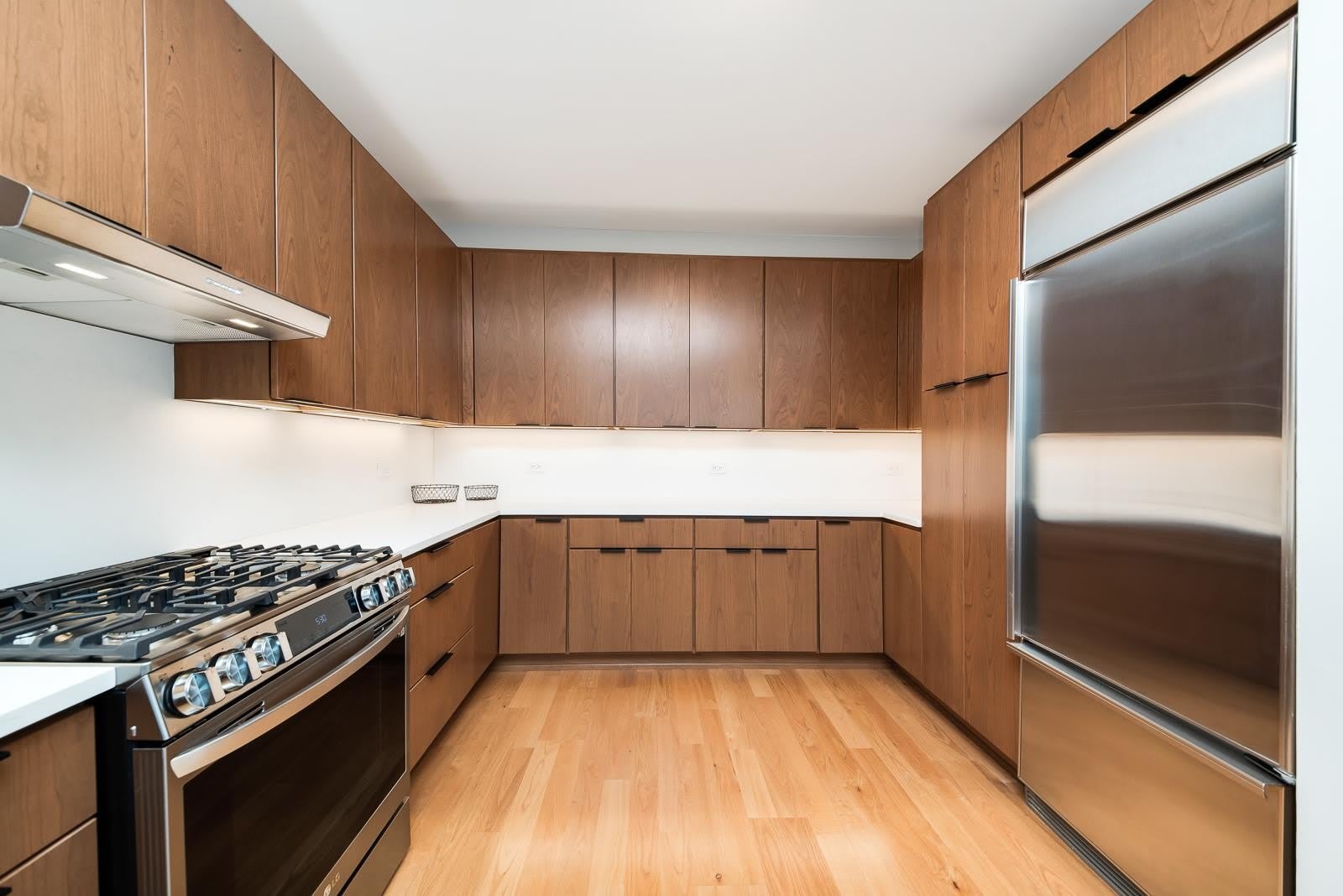 1600 S Prairie Avenue – photo 4