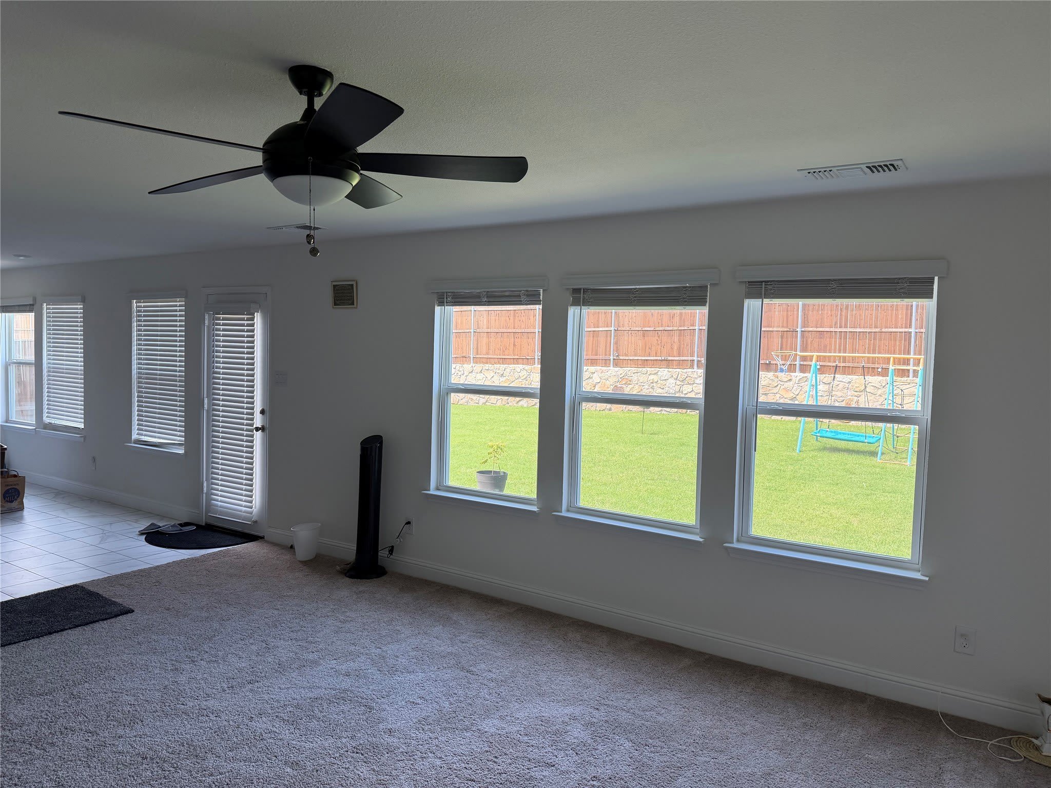 692 Jupe Way – photo 3