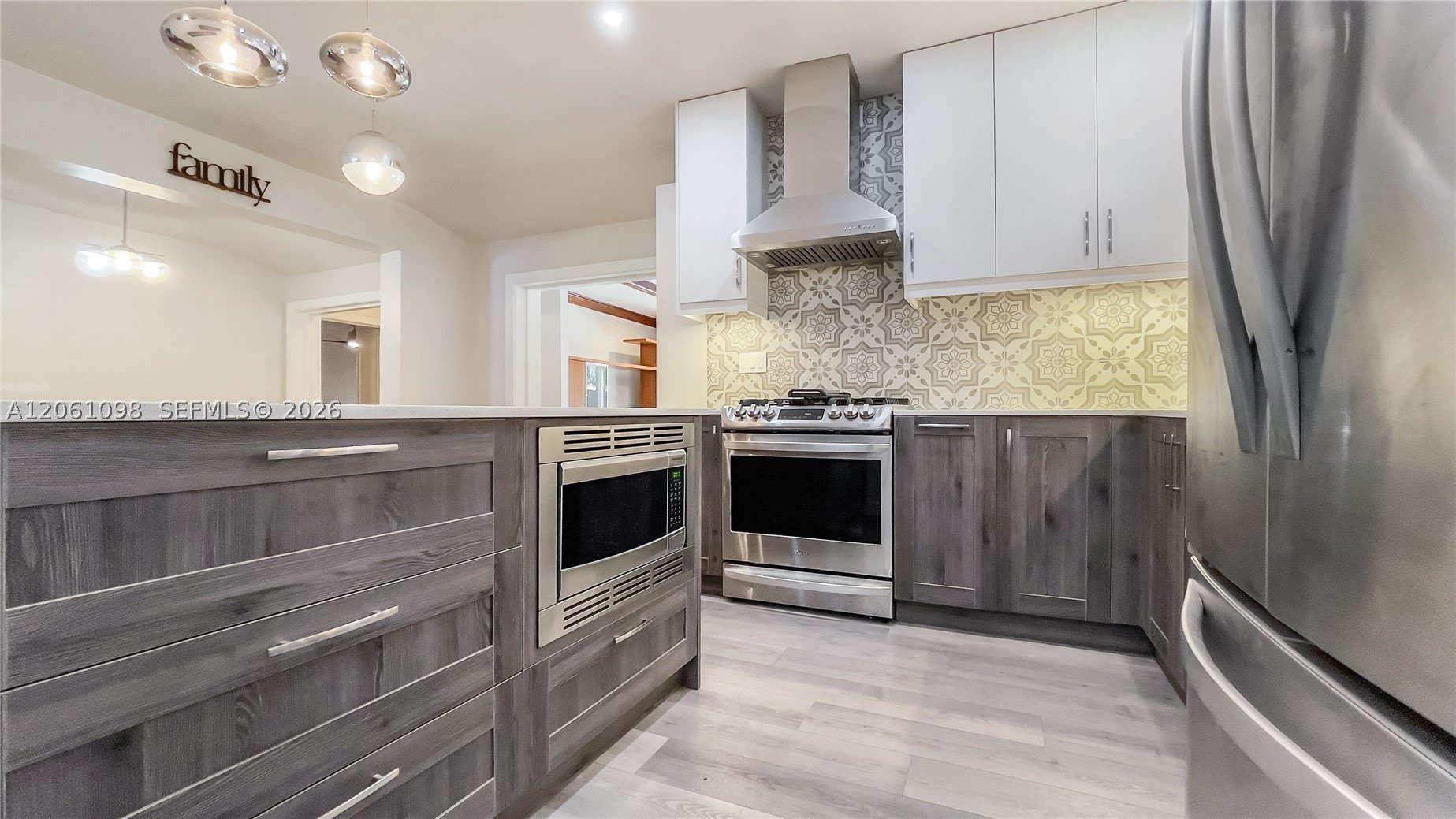 38 NW 105th St – photo 4