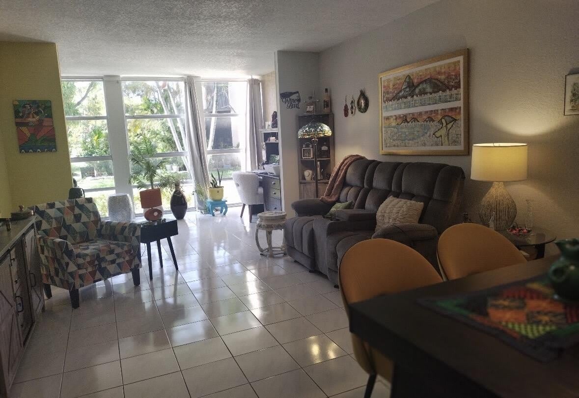 2101 Atlantic Shores Boulevard – photo 2