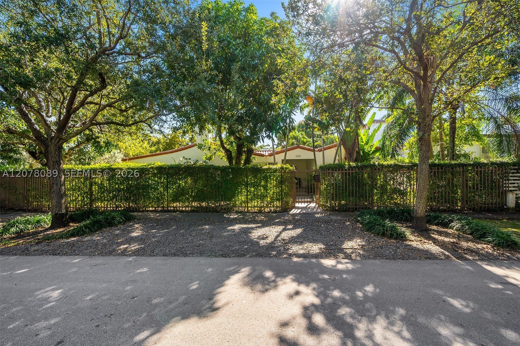 2400 Trapp Ave – photo 1
